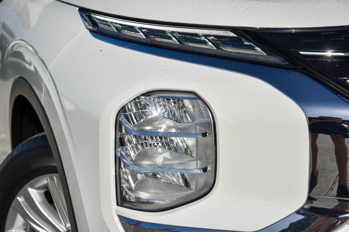 2022 Mitsubishi Outlander ES ZM MY22 White