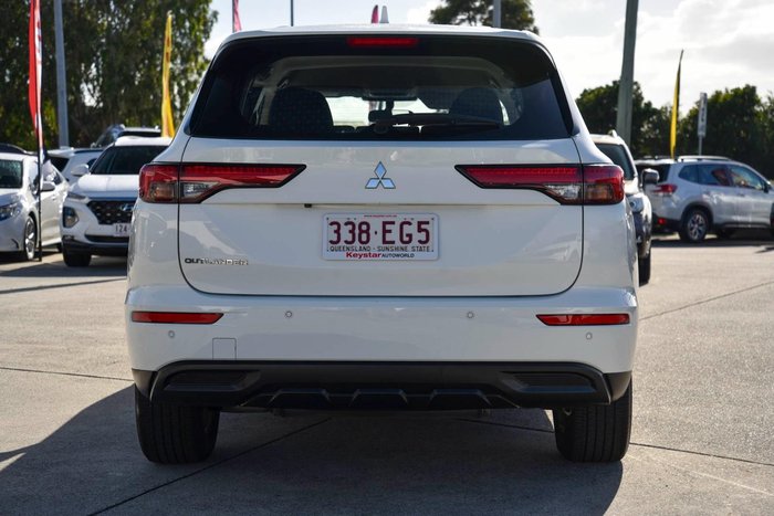 2022 Mitsubishi Outlander ES ZM MY22 White