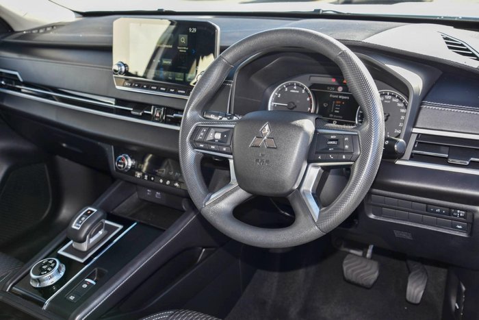 2022 Mitsubishi Outlander ES ZM MY22 White