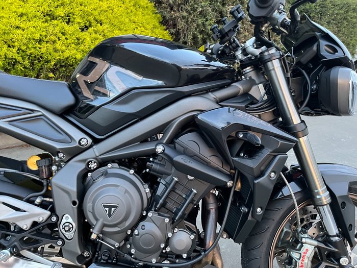 2022 Triumph STREET TRIPLE RS Black
