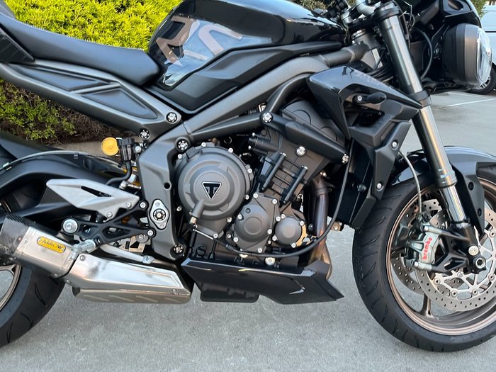 2022 Triumph STREET TRIPLE RS Black