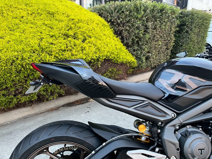 2022 Triumph STREET TRIPLE RS Black