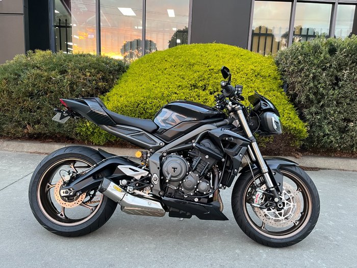 2022 Triumph STREET TRIPLE RS Black