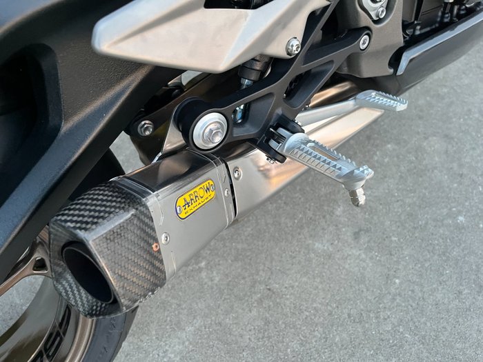 2022 Triumph STREET TRIPLE RS Black