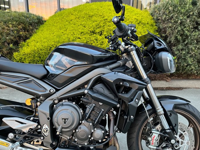 2022 Triumph STREET TRIPLE RS Black