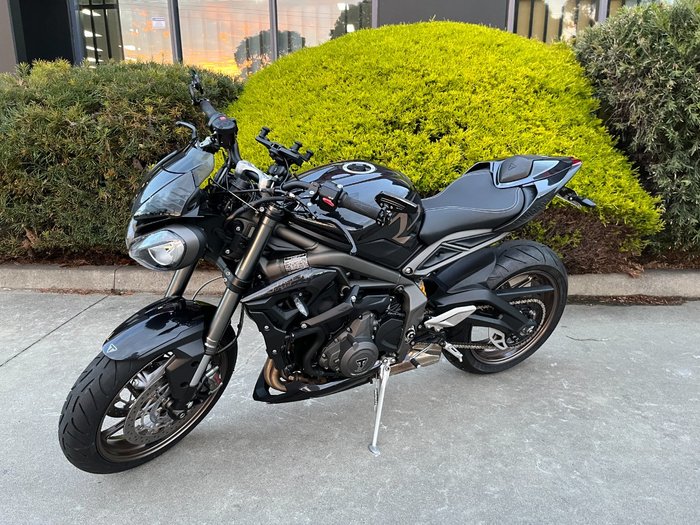 2022 Triumph STREET TRIPLE RS Black