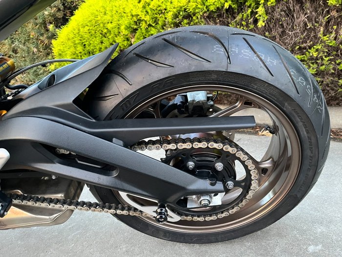 2022 Triumph STREET TRIPLE RS Black