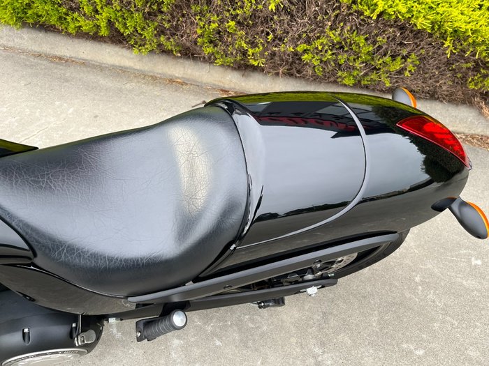 2016 VICTORY HAMMER 8-BALL Solid Black INT