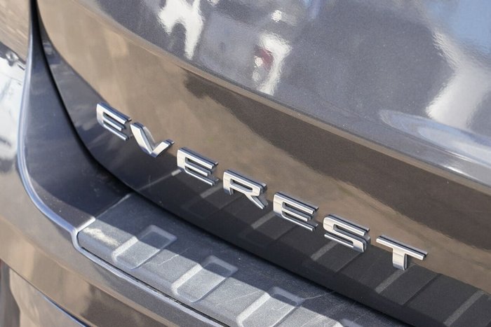 2024 Ford Everest Platinum
