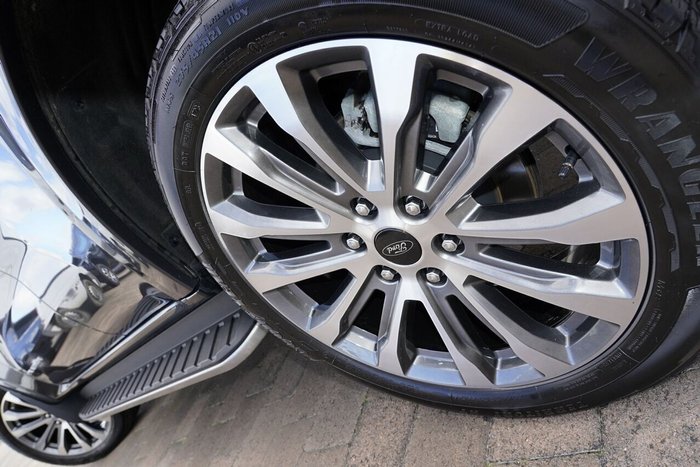2024 Ford Everest Platinum