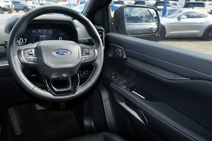 2024 Ford Everest Platinum