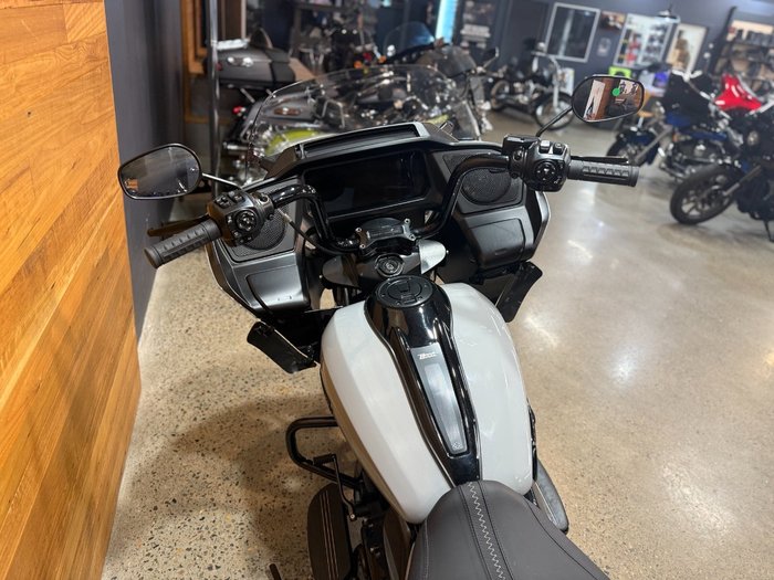 2025 Harley-davidson FLTRX ROAD GLIDE (117) Billiard Gray