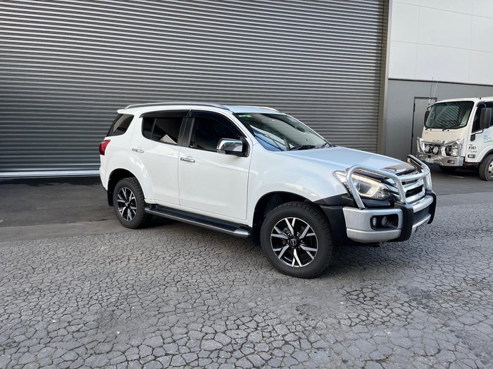 2019 Isuzu MU-X LS-T