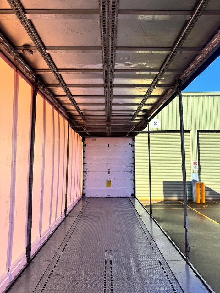 2012 Maxitrans St3 24 Pallet Sd Curtain Sider