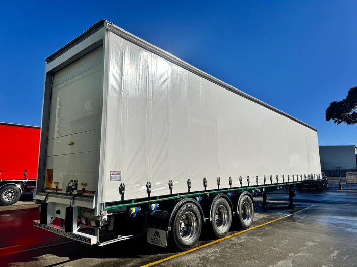 2012 Maxitrans St3 24 Pallet Sd Curtain Sider