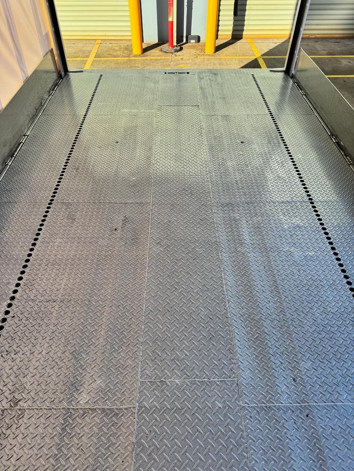 2012 Maxitrans St3 24 Pallet Sd Curtain Sider
