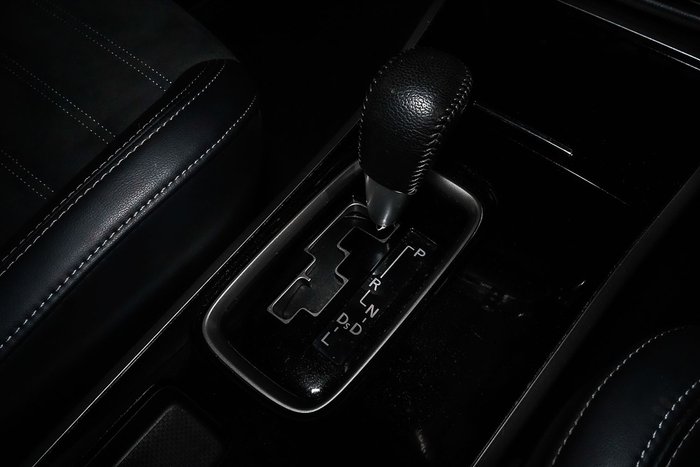 2021 Mitsubishi Outlander LS