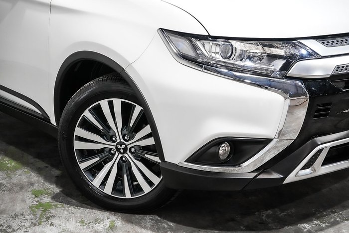 2021 Mitsubishi Outlander LS