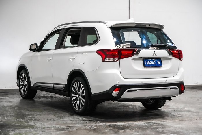 2021 Mitsubishi Outlander LS