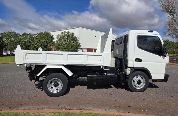 2017 Fuso Canter 615 615 WHITE
