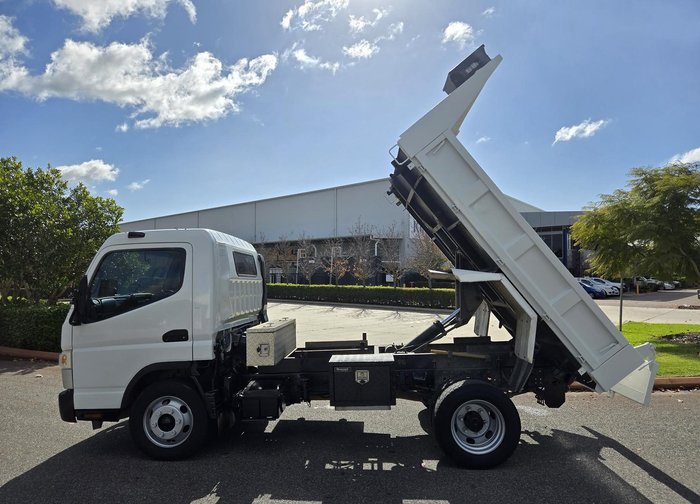 2017 Fuso Canter 615 615 WHITE