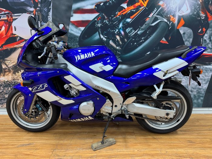1998 Yamaha YZF600R BLUE