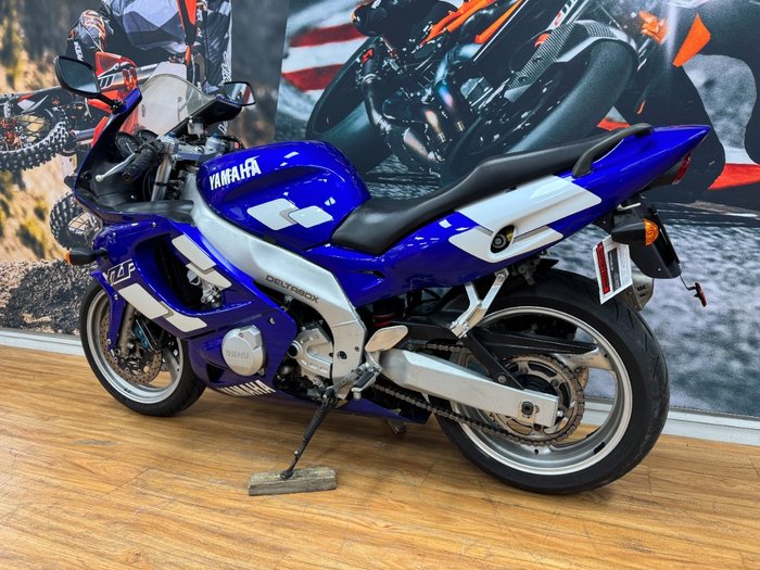 1998 Yamaha YZF600R BLUE