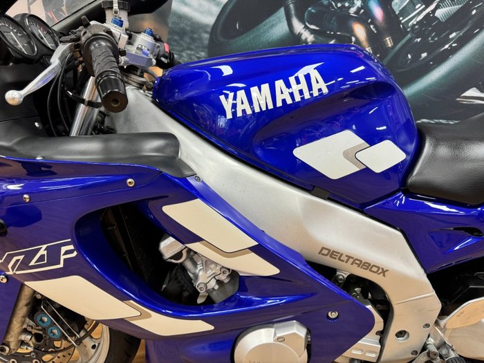 1998 Yamaha YZF600R BLUE