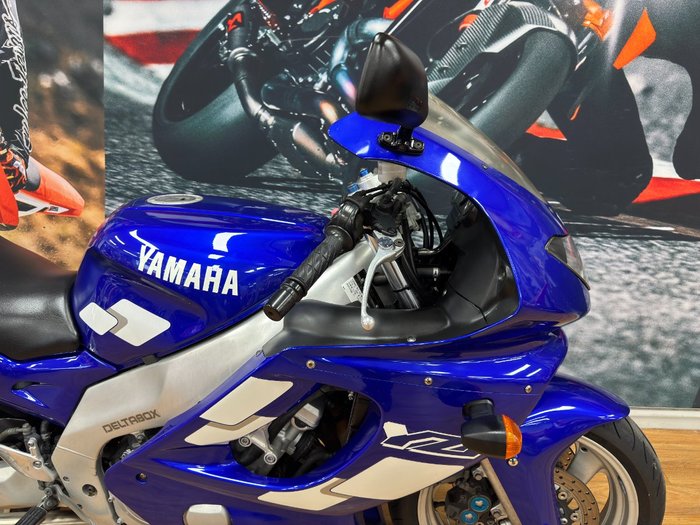1998 Yamaha YZF600R BLUE