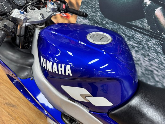 1998 Yamaha YZF600R BLUE