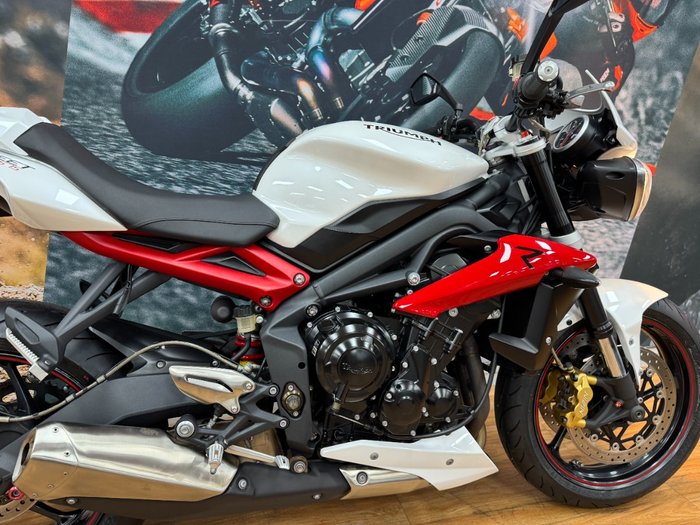 2016 Triumph STREET TRIPLE R WHITE