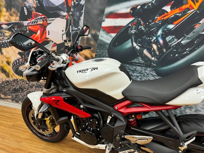 2016 Triumph STREET TRIPLE R WHITE