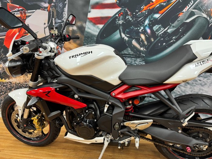 2016 Triumph STREET TRIPLE R WHITE
