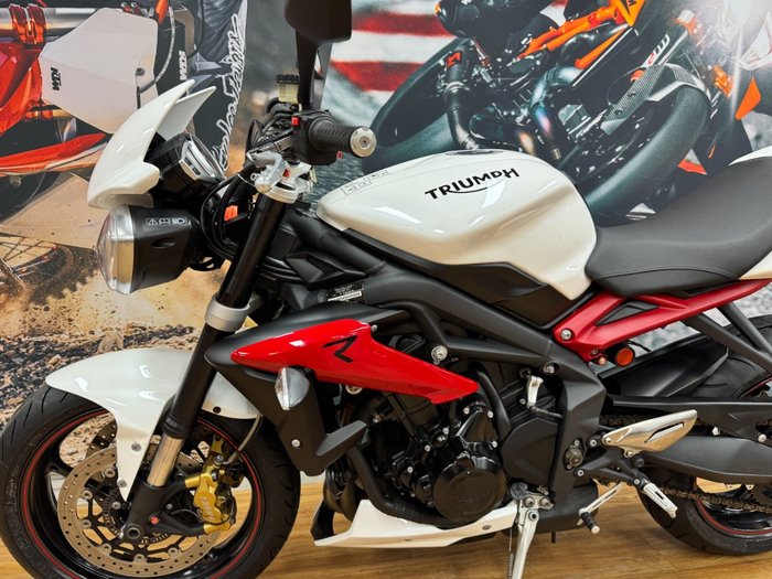 2016 Triumph STREET TRIPLE R WHITE