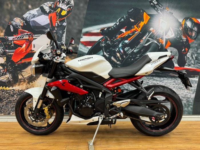 2016 Triumph STREET TRIPLE R WHITE