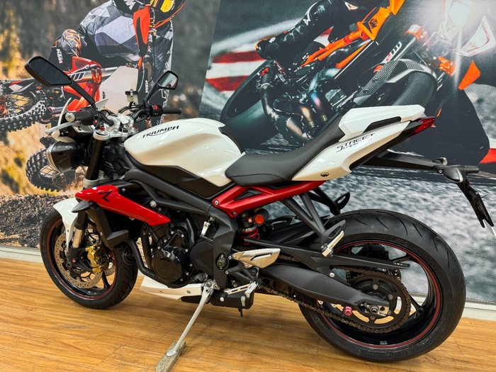 2016 Triumph STREET TRIPLE R WHITE