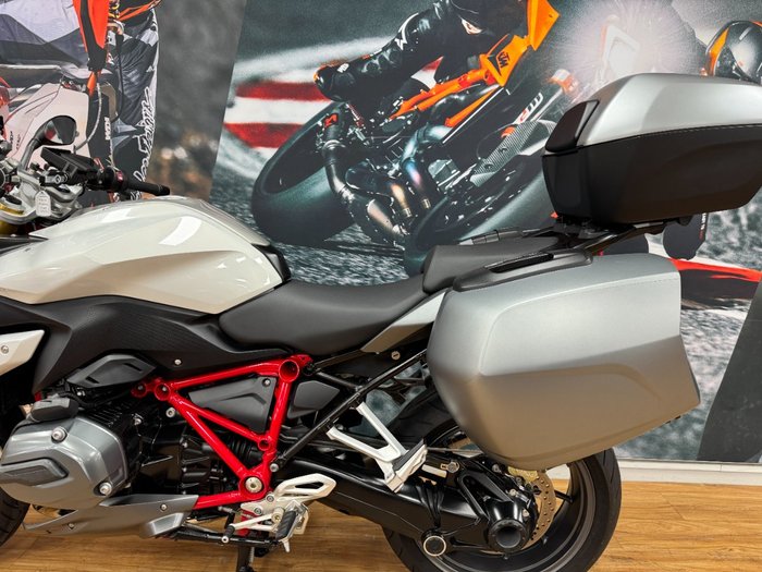 2017 BMW Motorrad R1200 RS GREY