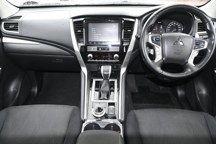 2021 Mitsubishi Pajero Sport GLS