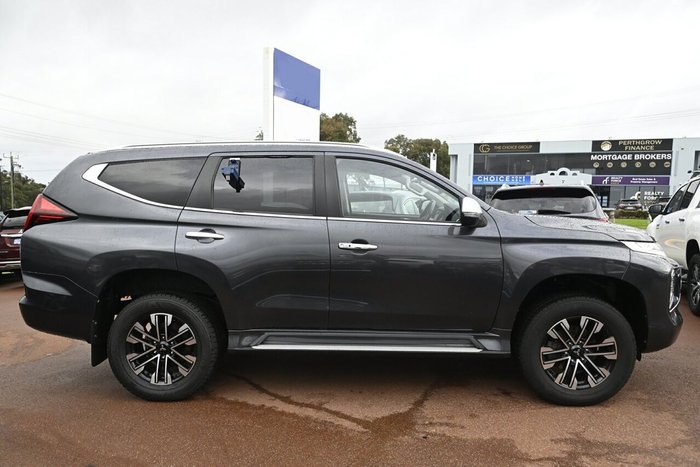 2021 Mitsubishi Pajero Sport