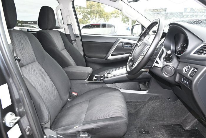 2021 Mitsubishi Pajero Sport GLS