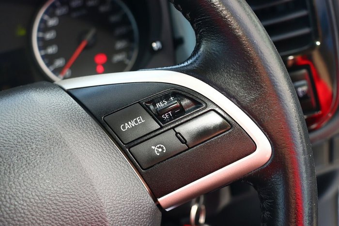 2014 Mitsubishi Outlander ES
