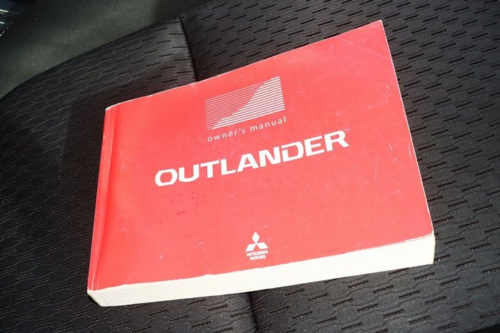 2014 Mitsubishi Outlander ES