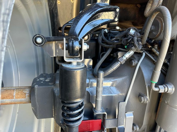2016 Massey Ferguson 7615 Dyna-6