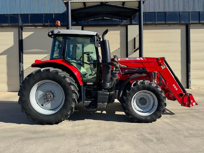 2016 Massey Ferguson 7615 Dyna-6