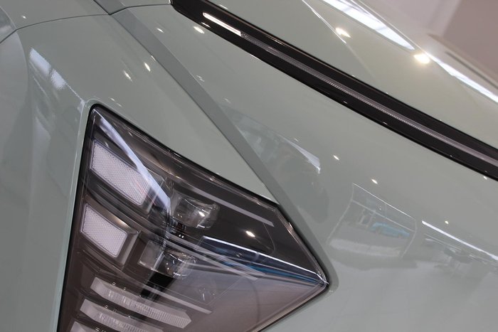 2025 Hyundai Kona Electric Premium