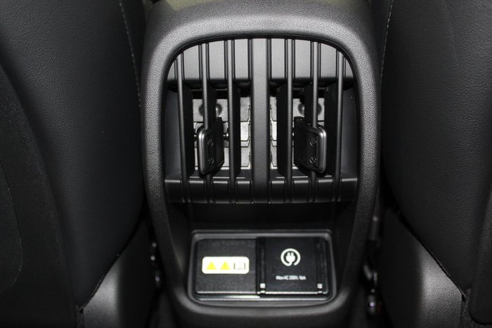 2025 Hyundai Kona Electric Premium