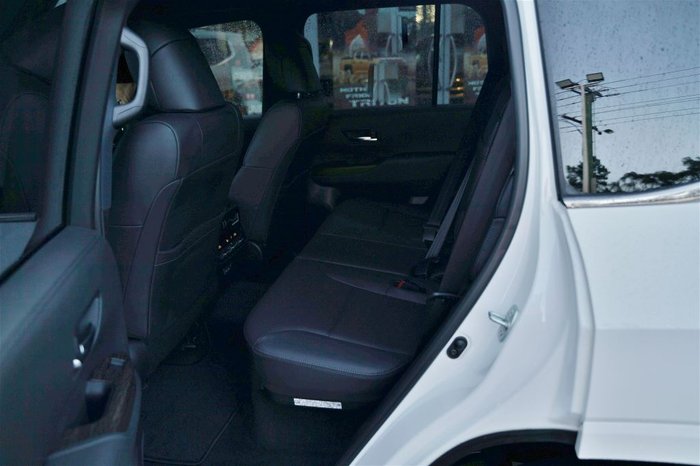 2022 Toyota Landcruiser LC300 3.3L V6 DSL VX 7 Seats