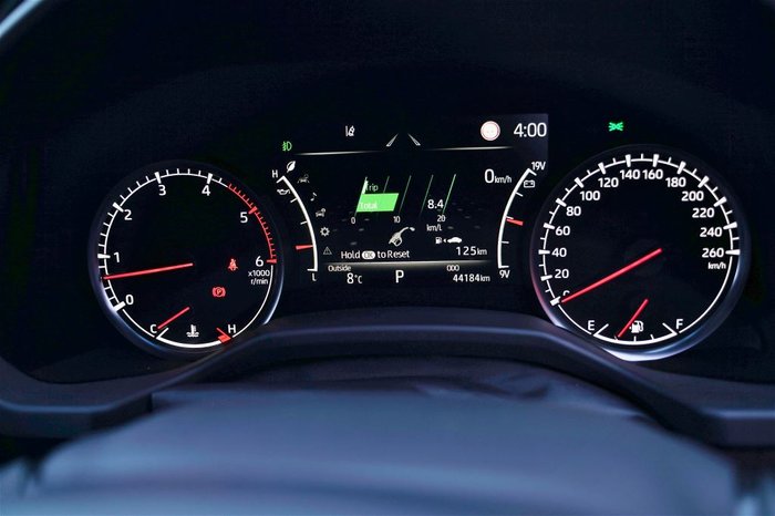 2022 Toyota Landcruiser LC300 3.3L V6 DSL VX 7 Seats