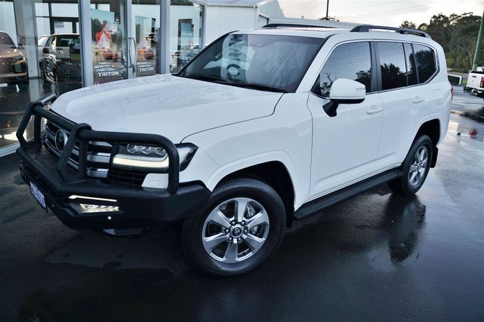 2022 Toyota Landcruiser LC300 3.3L V6 DSL VX 7 Seats