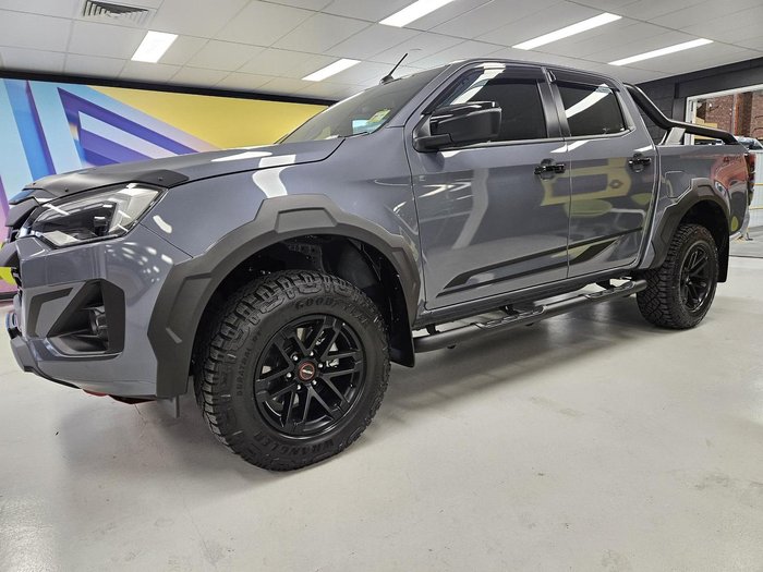 2025 Isuzu D-MAX BLADE MY24 4X4 Dual Range Granite Grey
